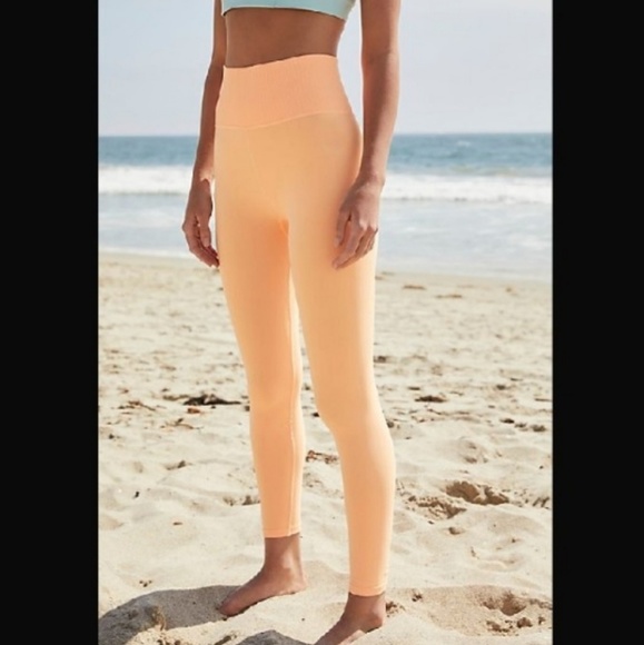 FREE PEOPLE GOOD KARMA 7/8 LEGGINGS NWOT - Picture 2 of 4